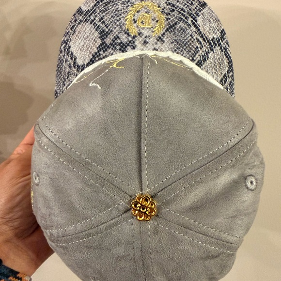 Bay Area Reptile Gray Strength In Faith BA Dvniel Luu LIMITED - Picture 5 of 6